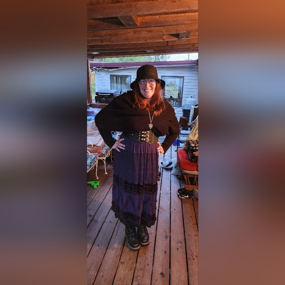 Meet your Posher, Amber - Picture 7 of 8